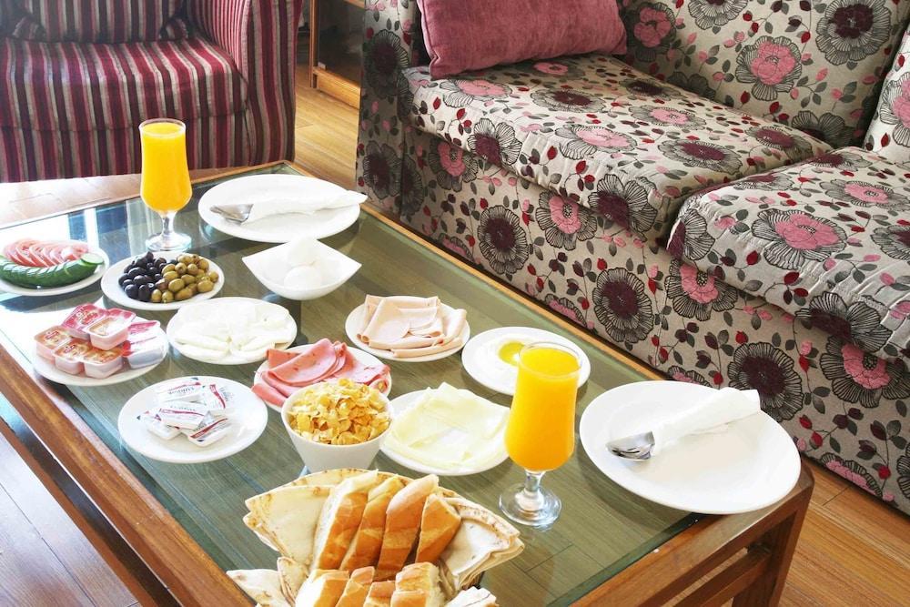 Orient Prince Hotel Бейрут Екстер'єр фото