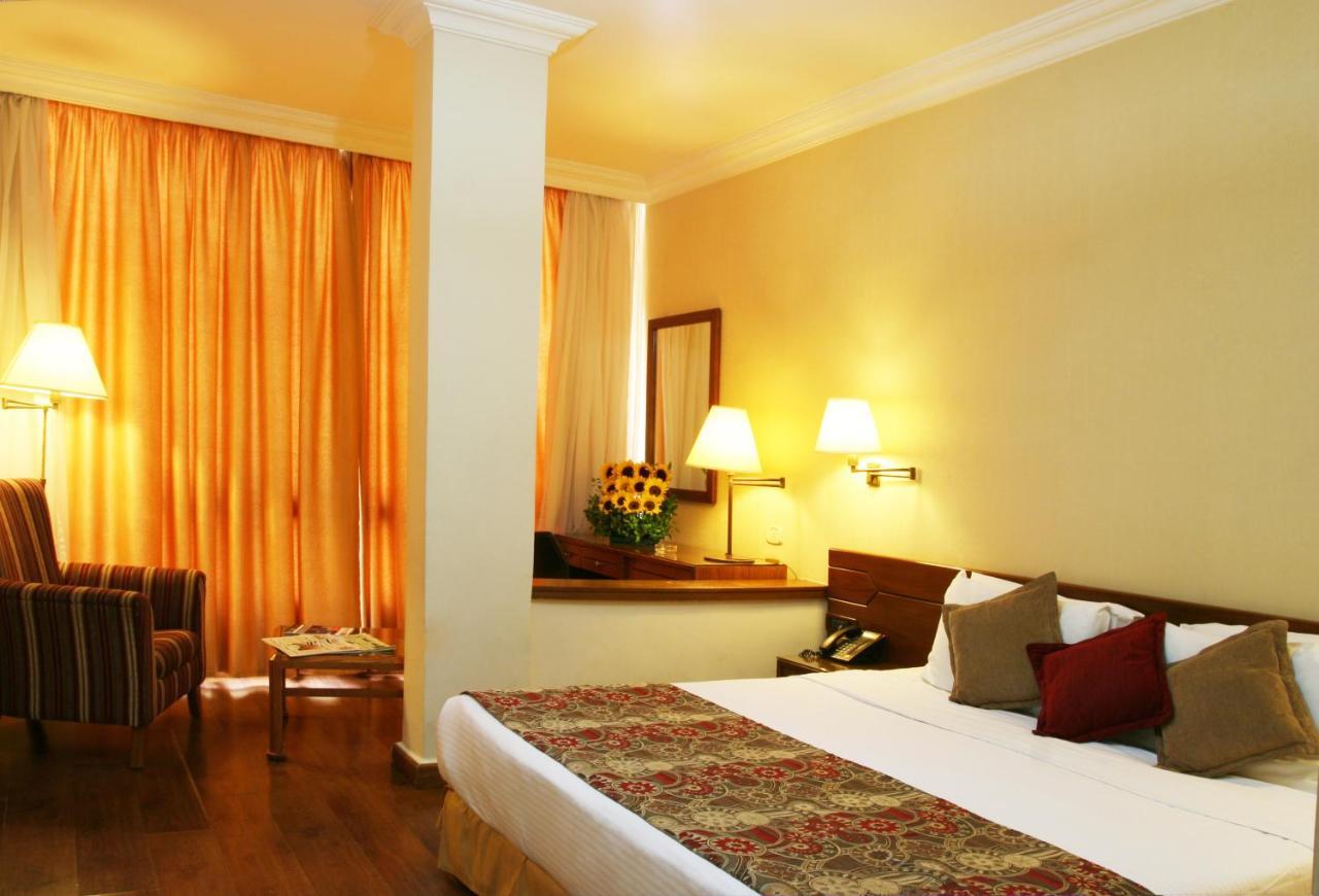 Orient Prince Hotel Бейрут Екстер'єр фото