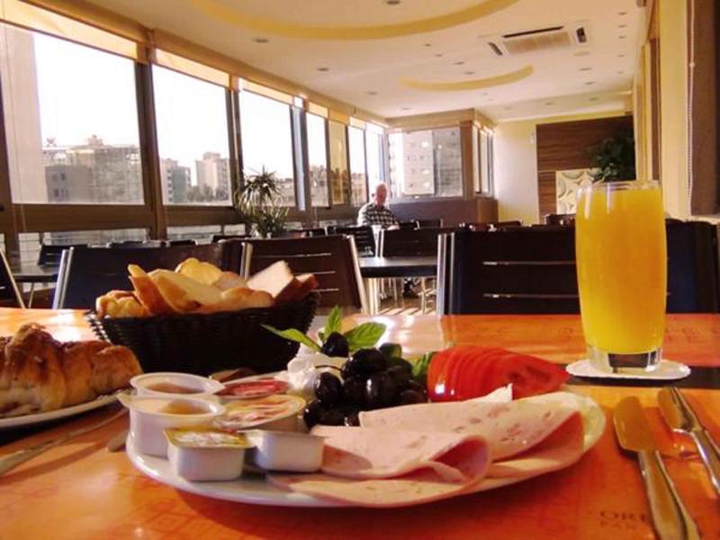 Orient Prince Hotel Бейрут Екстер'єр фото