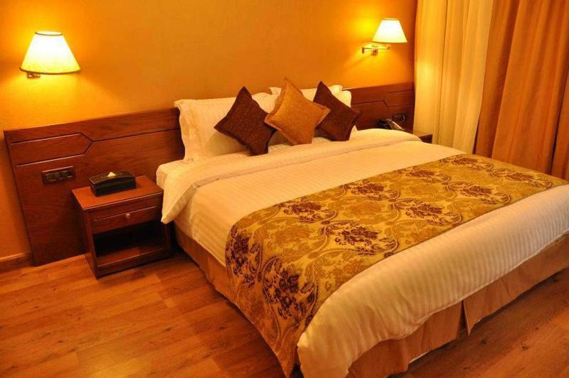 Orient Prince Hotel Бейрут Екстер'єр фото